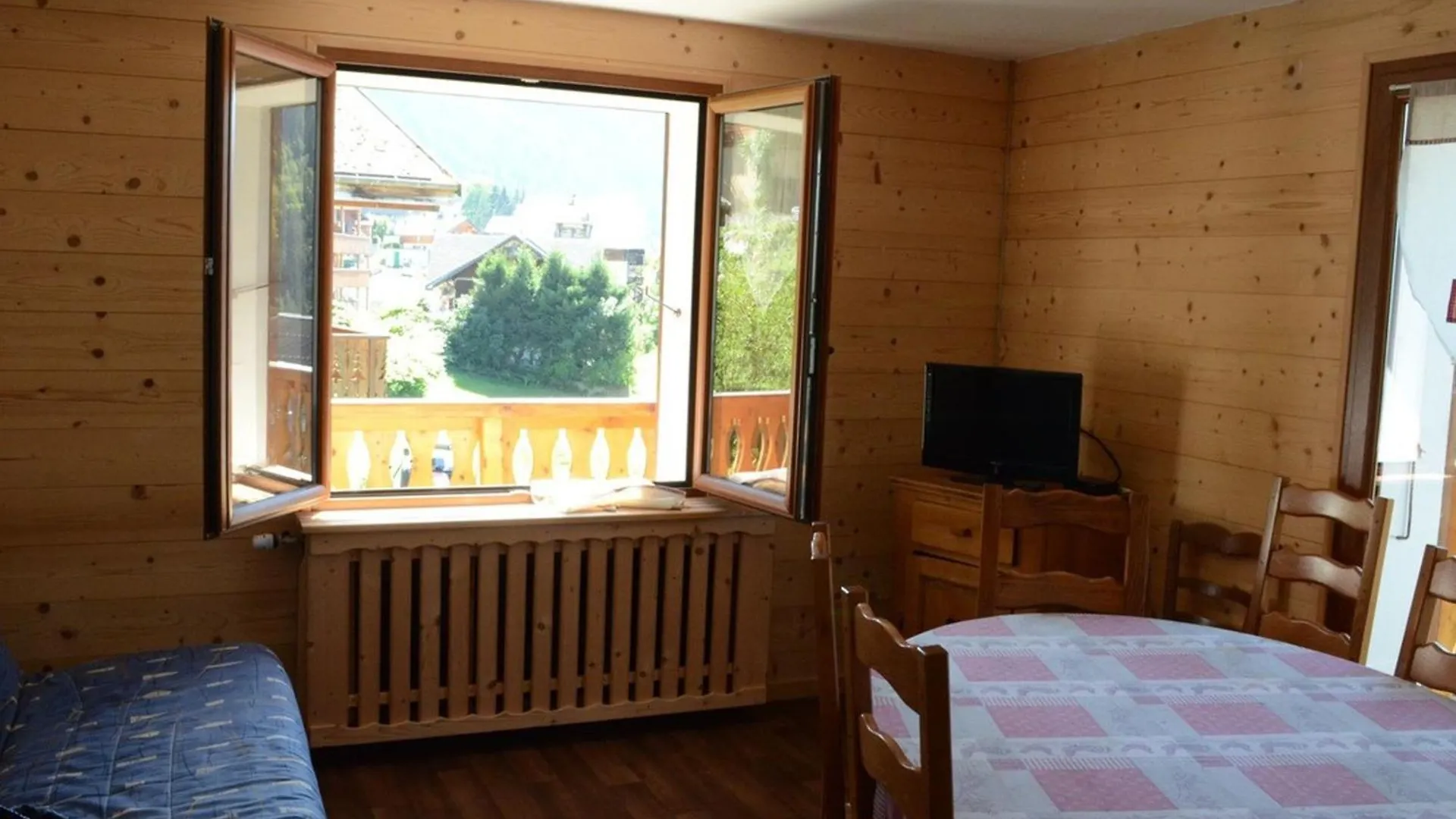 Appartement 4 Pieces, 8 Pers, Centre Chatel, Balcon Expose Sud/Est, Garage, A 500M Des Remontees - Fr-1-676-97